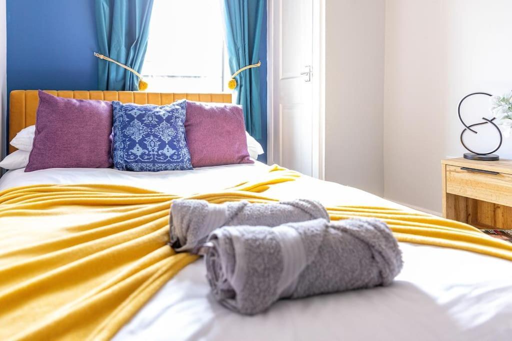 Glasswing Stays Liquorice Lodge คาสเซิลฟอร์ด ภายนอก รูปภาพ